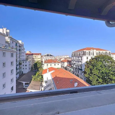 Petit Cocon Sous Les Toits Au Centre De Appartement