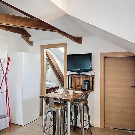 Petit Cocon Sous Les Toits Au Centre De Appartement Biarritz