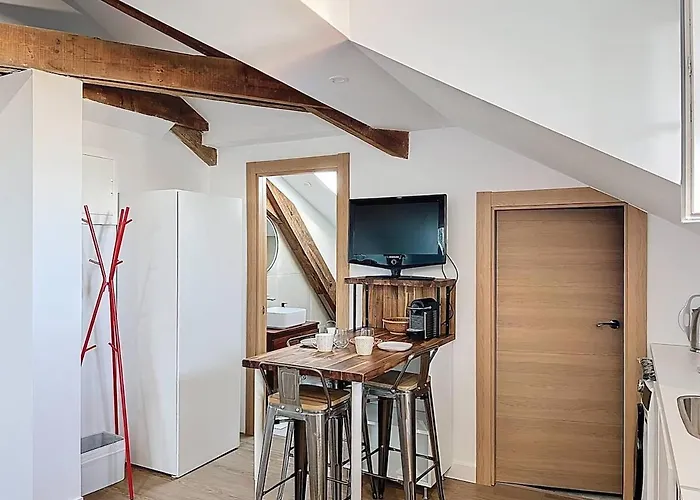 Petit Cocon Sous Les Toits Au Centre De Apartmán Biarritz